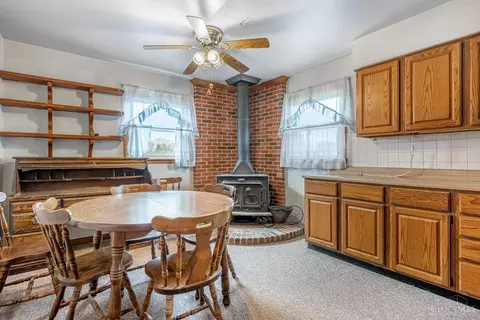 Kitchen - 651 Second St, Franklin, OH 45005 photo 1 of 3