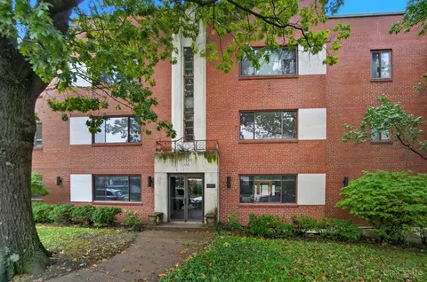 2210 Victory Pkwy, Cincinnati, OH 45206