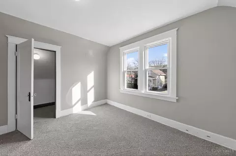 Bedroom - 3353 Mcfadden Ave, Cincinnati, OH 45211 photo 5 of 5