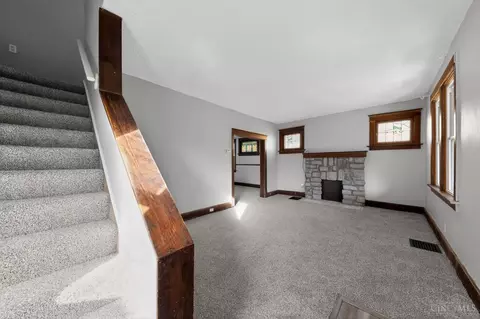 Living - 3353 Mcfadden Ave, Cincinnati, OH 45211 photo 1 of 2