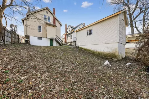 Exterior - 3353 Mcfadden Ave, Cincinnati, OH 45211 photo 4 of 4