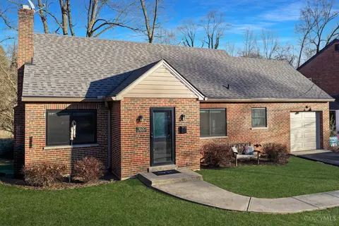 Exterior - 1630 Dell Ter, Cincinnati, OH 45230 photo 6 of 7