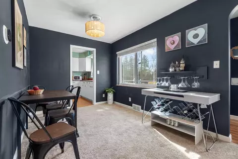 Dining - 1630 Dell Ter, Cincinnati, OH 45230 photo 2 of 4