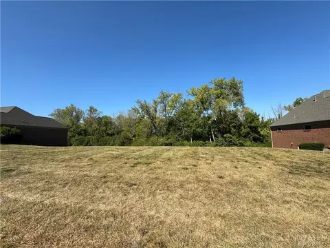 2347 Spring Rose Dr, Miami Twp, OH 45459
