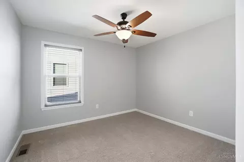 Bedroom - 1440 Eagle Blvd, Hamilton Township, OH 45039 photo 3 of 8