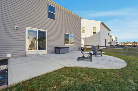 Exterior - 1440 Eagle Blvd, Hamilton Township, OH 45039 photo 5 of 8