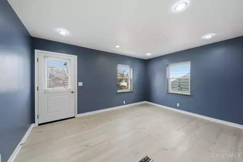 Living - 5816 Argus Rd, Cincinnati, OH 45224 photo 2 of 2