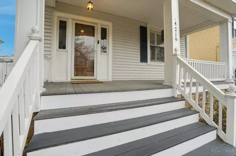 Exterior - 4219 Eileen Dr, Cincinnati, OH 45209 photo 2 of 14