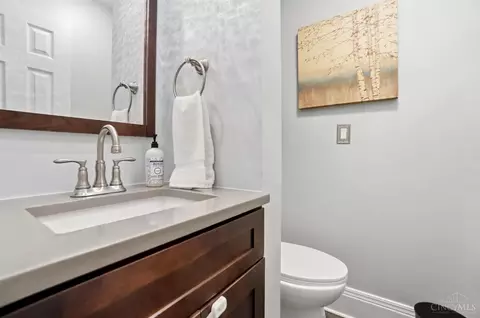 Bath - 4219 Eileen Dr, Cincinnati, OH 45209 photo 2 of 7