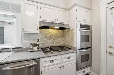 Kitchen - 4219 Eileen Dr, Cincinnati, OH 45209 photo 4 of 6