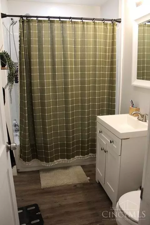 Bath - 816 Center St, Blanchester, OH 45107 photo 1 of 1