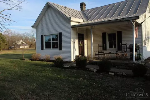 816 Center St, Blanchester, OH 45107