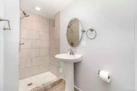 3013 Marshall Ave, Cincinnati, OH 45220 photo 23