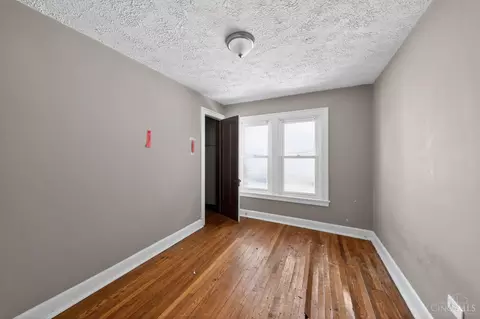 Bedroom - 4340 Eighth St, Cincinnati, OH 45205 photo 2 of 5