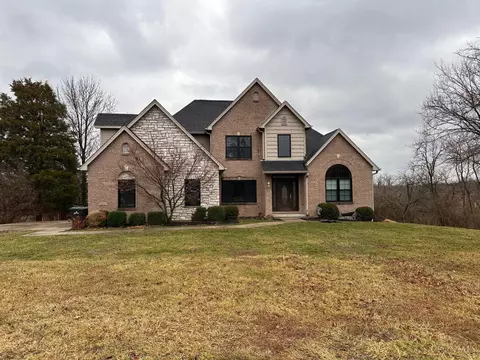 1833 Boardwalk Dr, Lawrenceburg, IN 47025