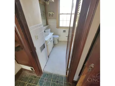 2507 Forthmann Pl, Cincinnati, OH 45211 photo 7