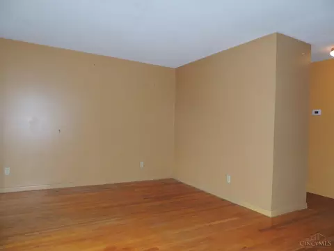Living - 567 Brunswick Dr, Forest Park, OH 45240 photo 3 of 6