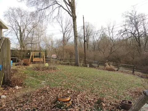Exterior - 567 Brunswick Dr, Forest Park, OH 45240 photo 3 of 5