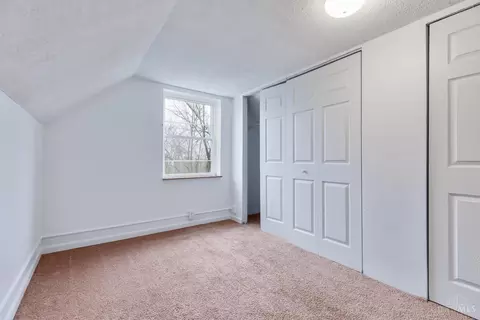 Bedroom - 521 Roebling Rd, Cincinnati, OH 45238 photo 4 of 4