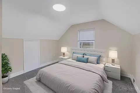 Bedroom - 10167 Wayne Ave, Woodlawn, OH 45215 photo 4 of 4