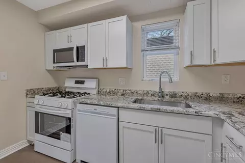 Kitchen - 10167 Wayne Ave, Woodlawn, OH 45215 photo 3 of 3