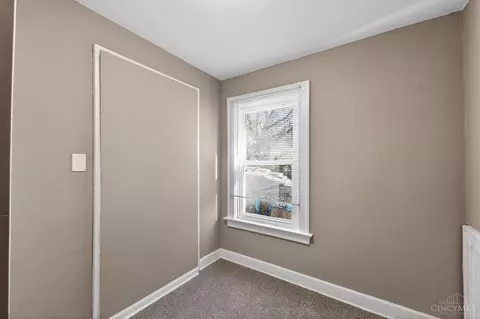 Bedroom - 4318 Eighth St, Cincinnati, OH 45205 photo 7 of 8