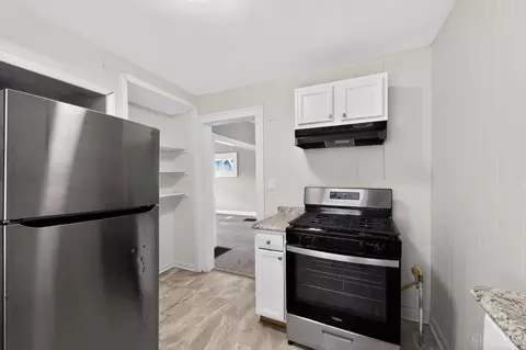Kitchen - 4318 Eighth St, Cincinnati, OH 45205 photo 3 of 3