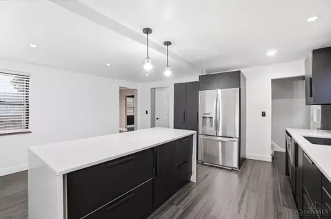 Kitchen - 4915 Heuwerth Ave, Cincinnati, OH 45238 photo 3 of 7