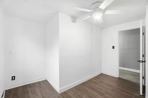 Bedroom - 4915 Heuwerth Ave, Cincinnati, OH 45238 photo 6 of 6