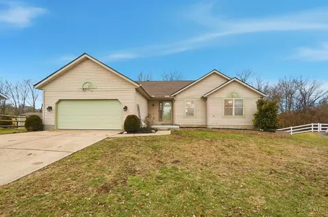 512 Loren Ln, Fairfield, OH 45011