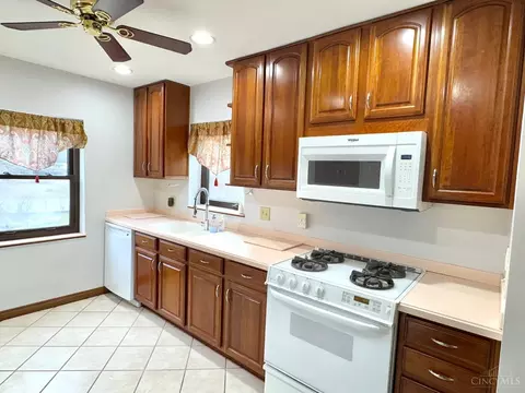 Kitchen - 4012 School Section Rd, Cheviot, OH 45211 photo 2 of 4