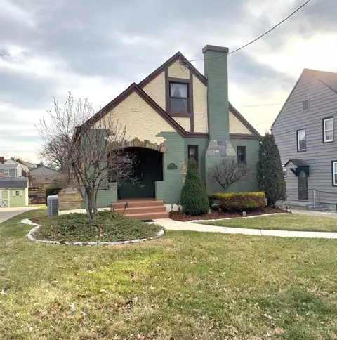 Exterior - 4012 School Section Rd, Cheviot, OH 45211 photo 3 of 11