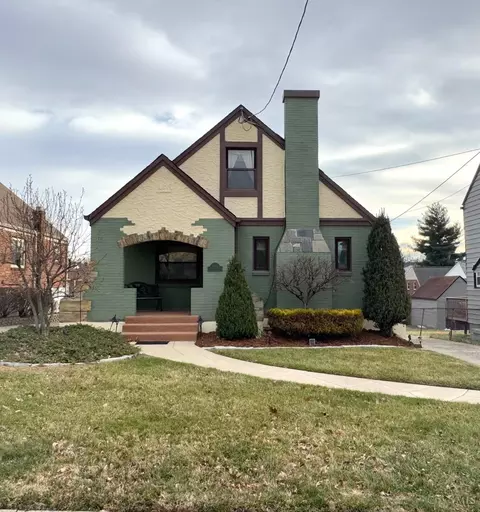 4012 School Section Rd, Cheviot, OH 45211
