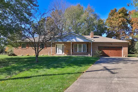 16 Lorelei Dr, Fayetteville, OH 45118