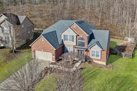 10712 Carolina Pines Dr, Harrison, OH 45030