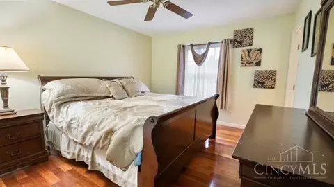 Bedroom - 10453 Mill Rd, Cincinnati, OH 45240 photo 2 of 4