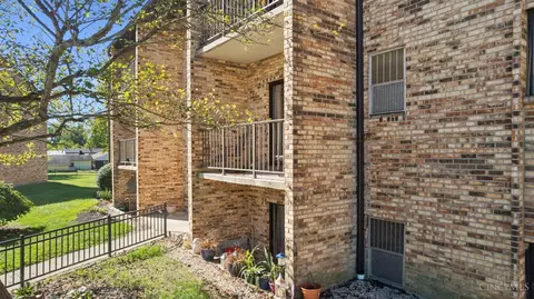 539 Davis Rd, Cincinnati, OH 45255 photo 6
