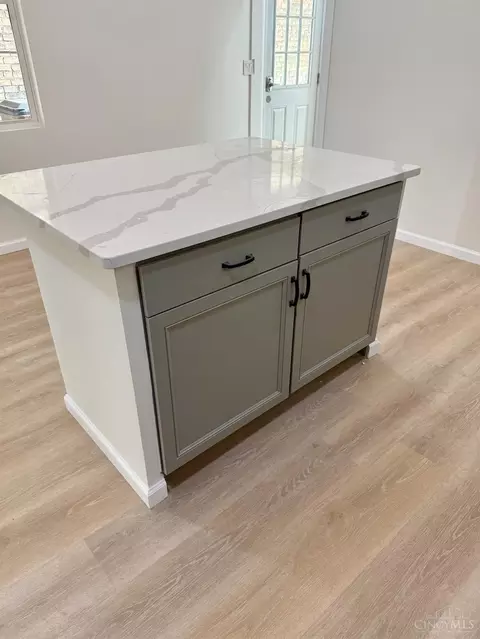 Kitchen - 1050 Marshall Ave, Cincinnati, OH 45225 photo 3 of 3
