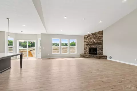 Living - 25 Morris St, Springboro, OH 45066 photo 5 of 5