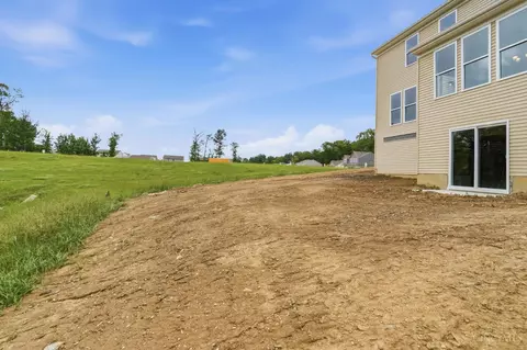 Exterior - 1204 Eagle Blvd, Hamilton Township, OH 45039 photo 4 of 4