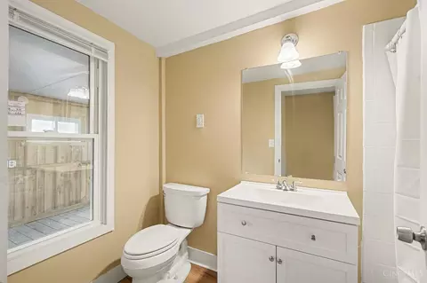 Bath - 321 Southern Ave, Reading, OH 45215 photo 1 of 1