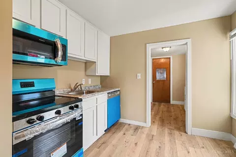 Kitchen - 321 Southern Ave, Reading, OH 45215 photo 1 of 1