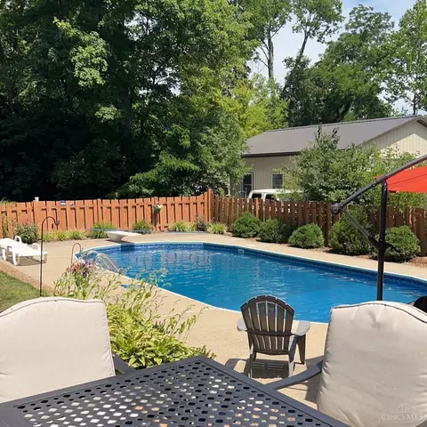 856 Meadow Ridge Dr, Cincinnati, OH 45245 photo 54