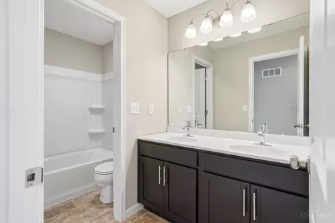 Bath - 1180 Eagle Blvd, Hamilton Township, OH 45039 photo 2 of 2