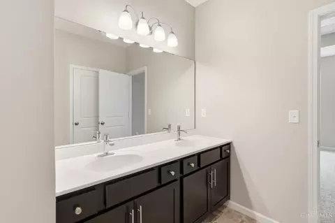 Bath - 1180 Eagle Blvd, Hamilton Township, OH 45039 photo 1 of 2