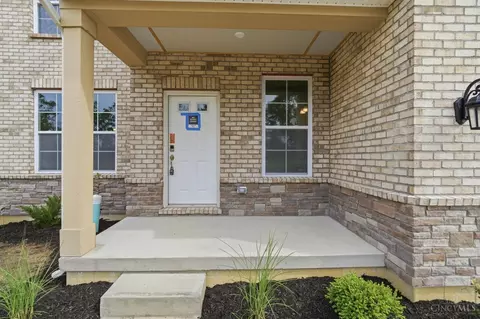 Exterior - 1180 Eagle Blvd, Hamilton Township, OH 45039 photo 3 of 6