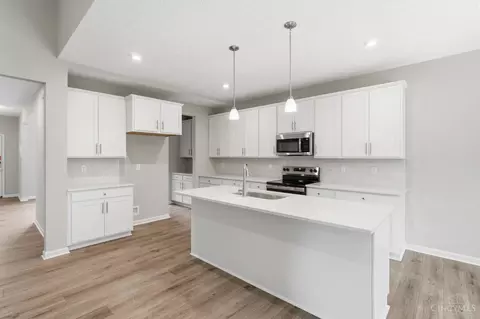 Kitchen - 1180 Eagle Blvd, Hamilton Township, OH 45039 photo 1 of 2