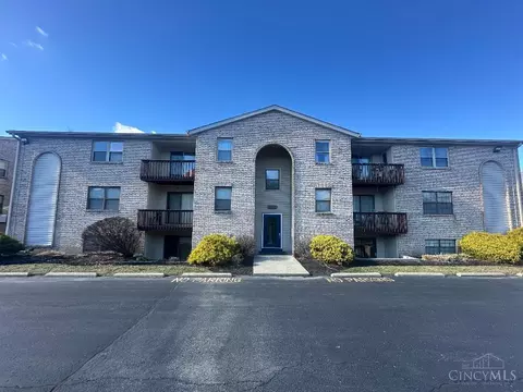 4330 Villa Dr, Blue Ash, OH 45242