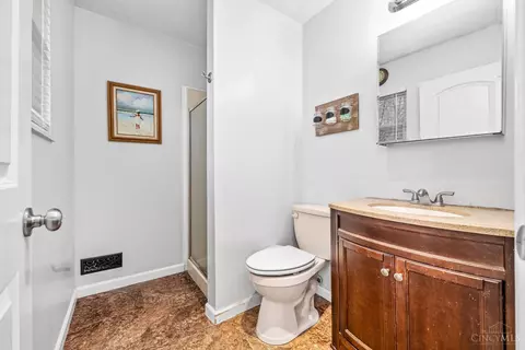 905 Shayler Rd, Cincinnati, OH 45245 photo 16