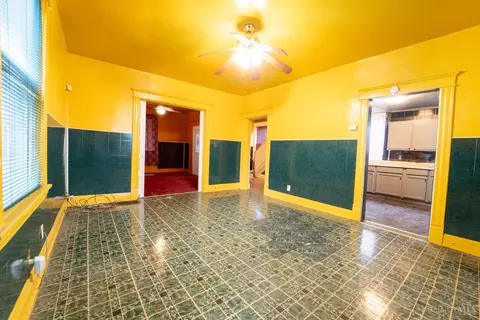 Living - 4610 Simpson Ave, Cincinnati, OH 45227 photo 5 of 7